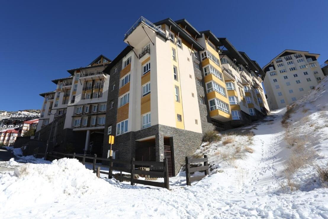 Miramar Ski A Pie De Pista เซียร์ราเนบาดา ภายนอก รูปภาพ